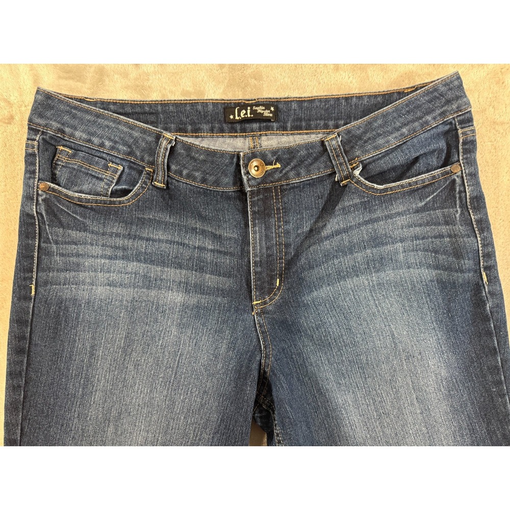 LEI Sophia Hipster Flare Jeans Juniors 17 Blue Bootcut Stretch Dark‎ Wash Denim - Picture 5 of 16